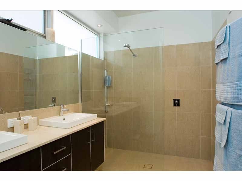 18 Ashley Avenue, Morwell VIC 3840