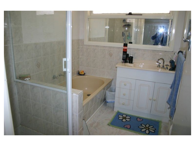 13 Cherry Crescent, Morwell VIC 3840