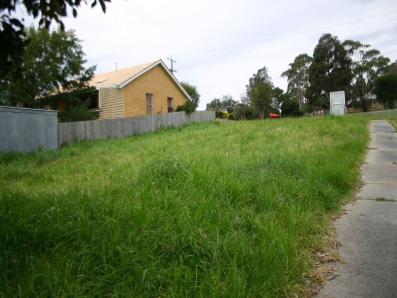 25-27 Firmin Road, Churchill VIC 3842