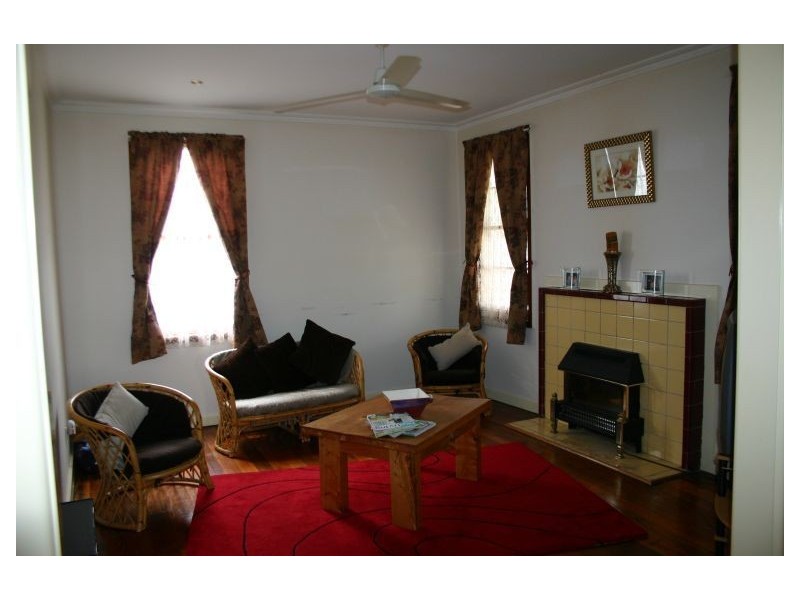 17 Hyland Street, Morwell VIC 3840