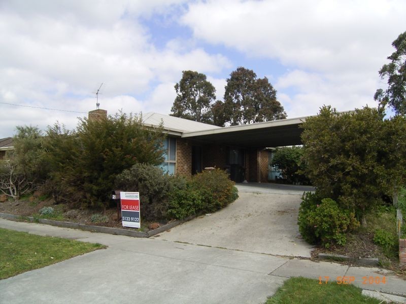 21 Canterbury Way, Morwell VIC 3840
