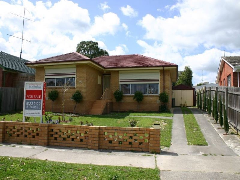 20 Manning Drive, Churchill VIC 3842