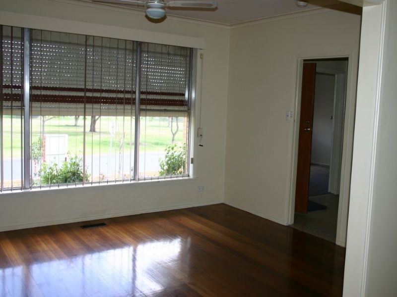 20 Manning Drive, Churchill VIC 3842