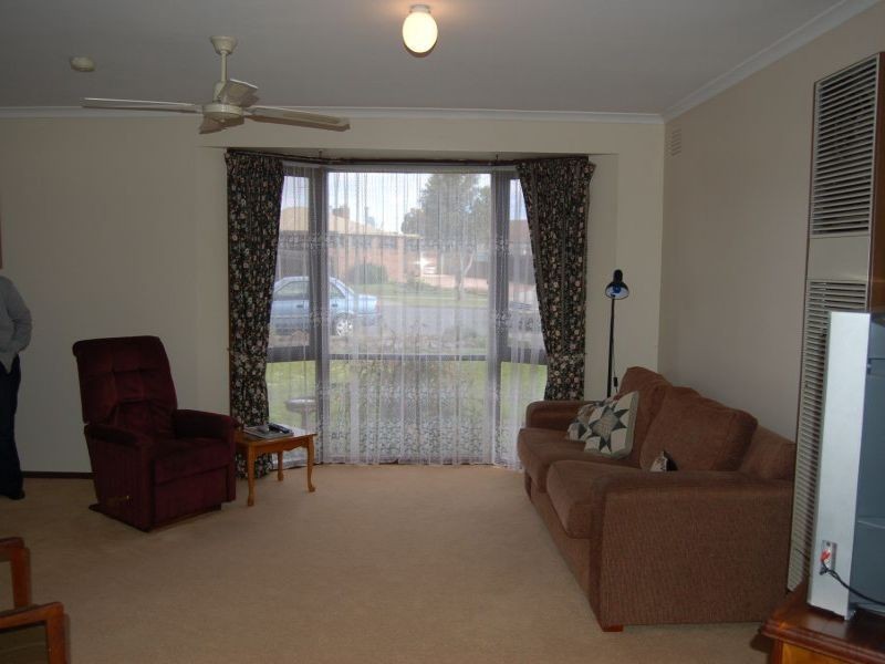 2 Louise Court, Morwell VIC 3840