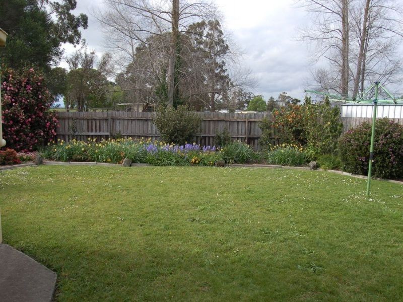 2 Louise Court, Morwell VIC 3840