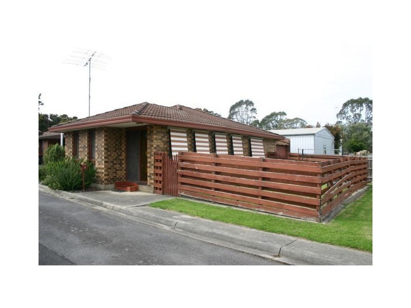 1/2 Davey Street, Morwell VIC 3840