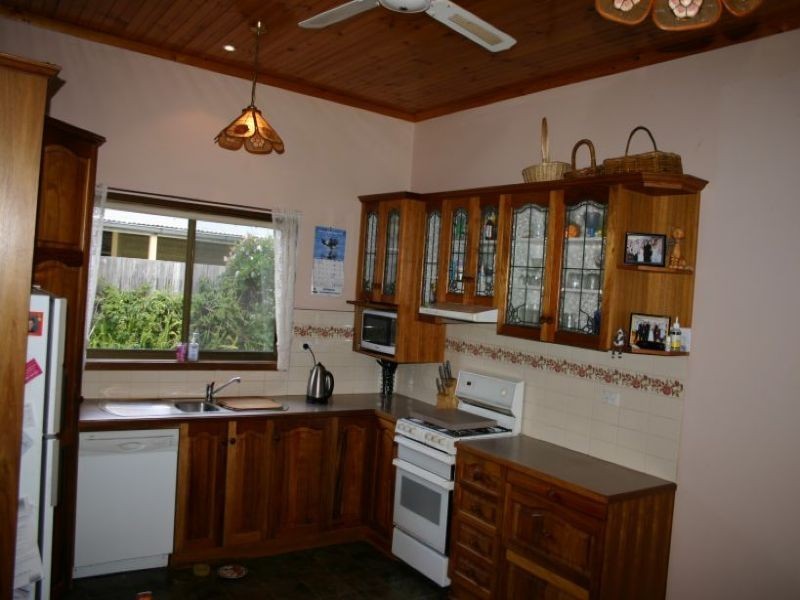 11 Wallace Street, Morwell VIC 3840