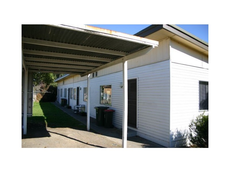 2/8 Neville Street, Morwell VIC 3840