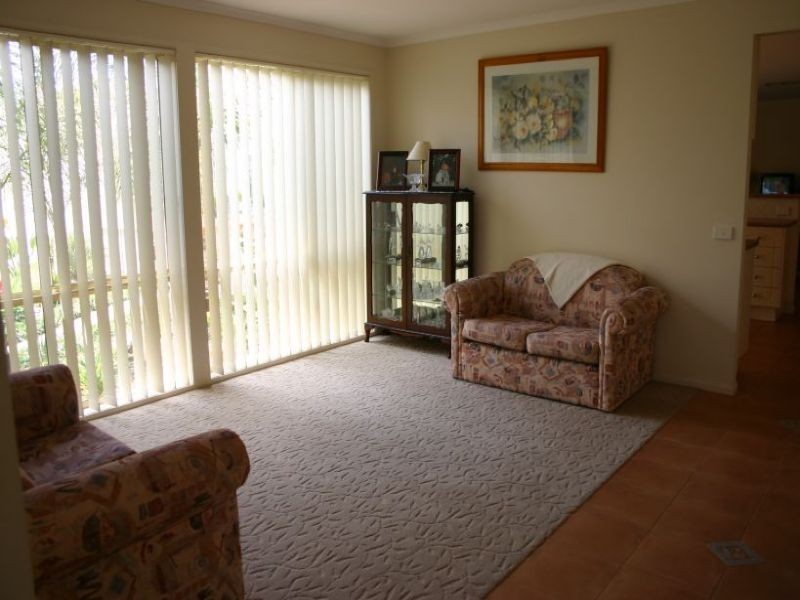 9 Parklands Place, Morwell VIC 3840