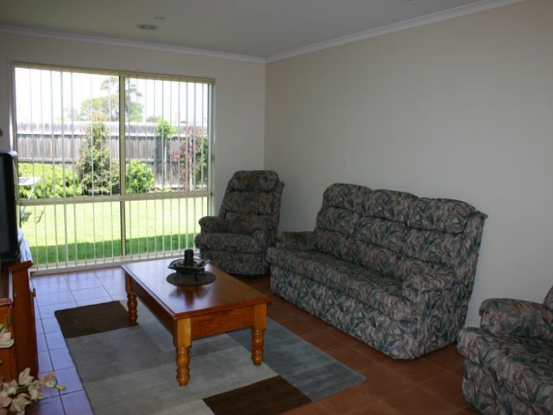 9 Parklands Place, Morwell VIC 3840