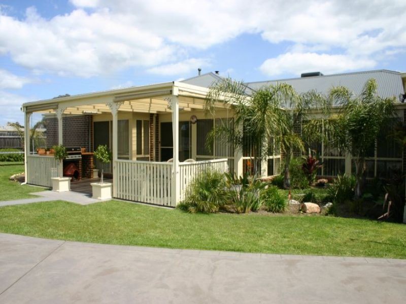 9 Parklands Place, Morwell VIC 3840