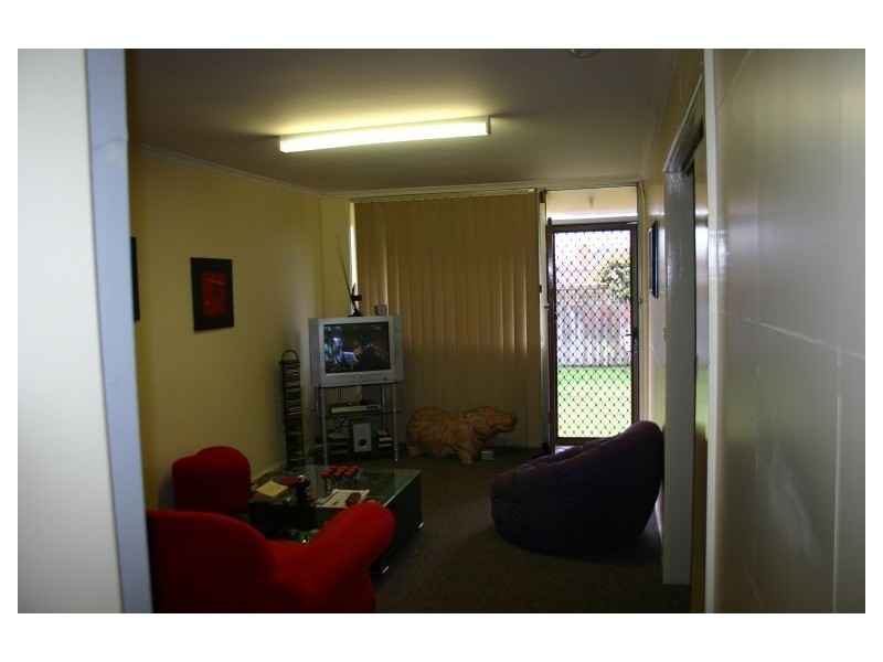 1-4/18 McDonald Street, Morwell VIC 3840