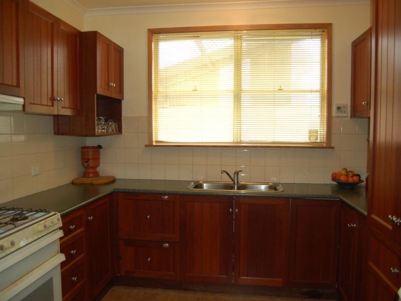 2 McKay Court, Churchill VIC 3842