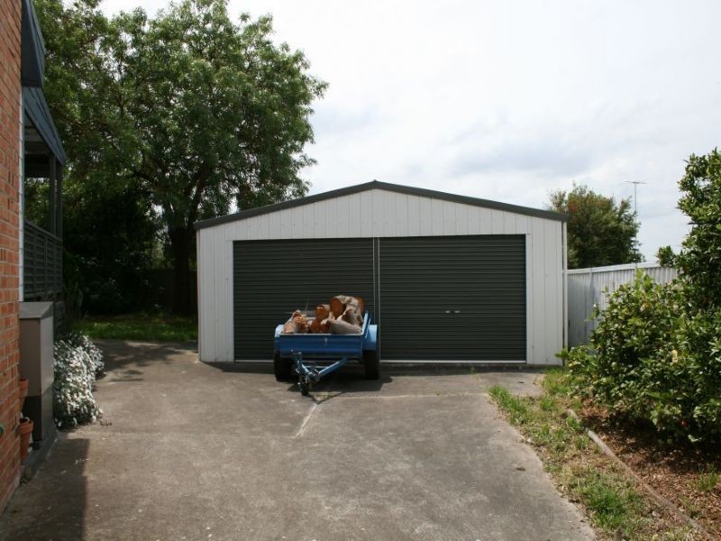 11 Laburnum Street, Morwell VIC 3840