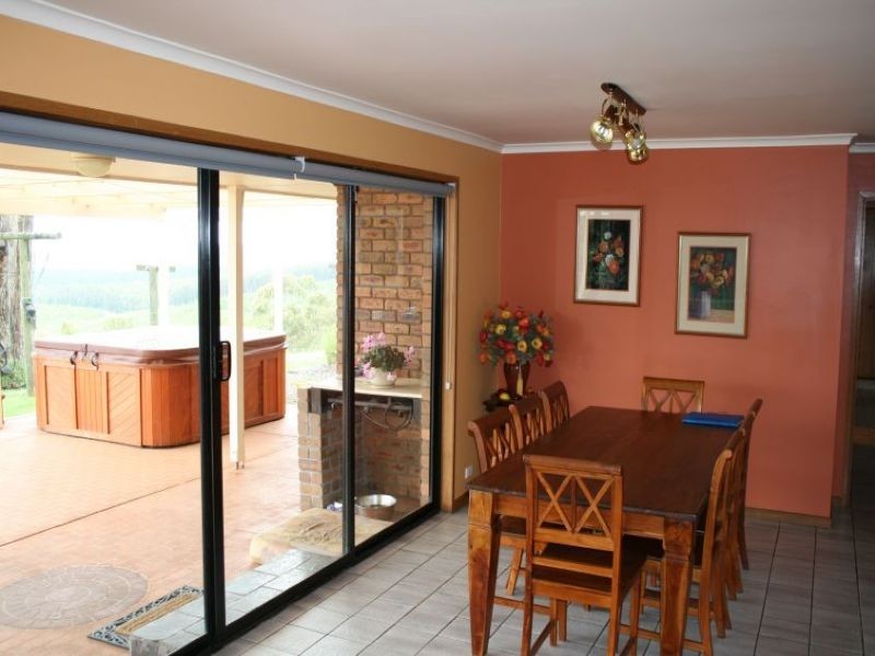 135 Rickards Drive, Churchill VIC 3842