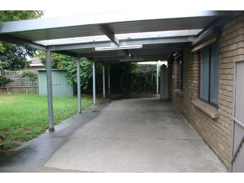 4 Willow Court, Morwell VIC 3840