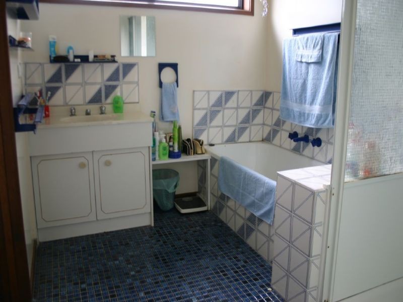 6 Quigley Crescent, Churchill VIC 3842