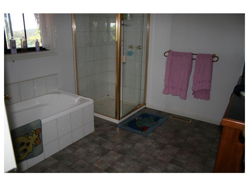 105 Warren Terrace, Hazelwood North VIC 3840