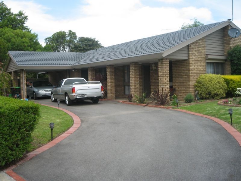 4 Willow Court, Morwell VIC 3840