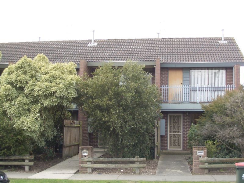 4/24B The Avenue, Morwell VIC 3840
