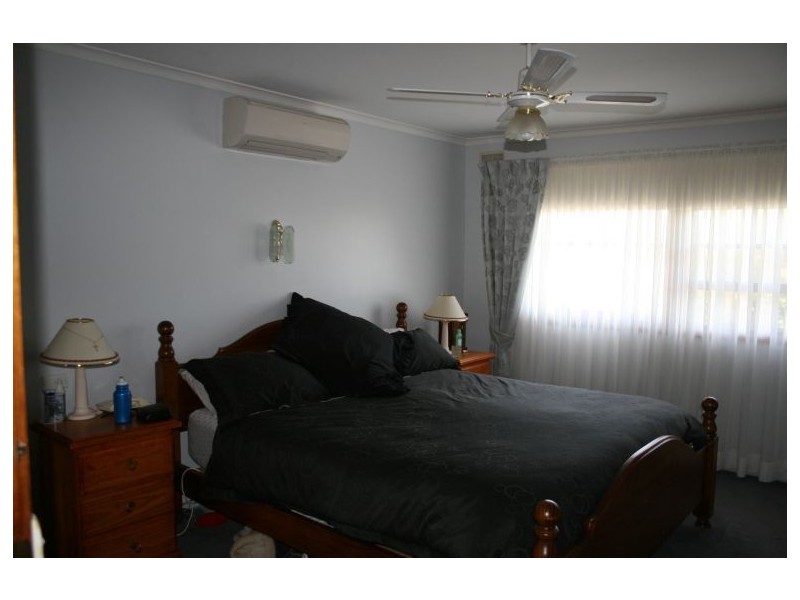 8 Tambo Crescent, Morwell VIC 3840