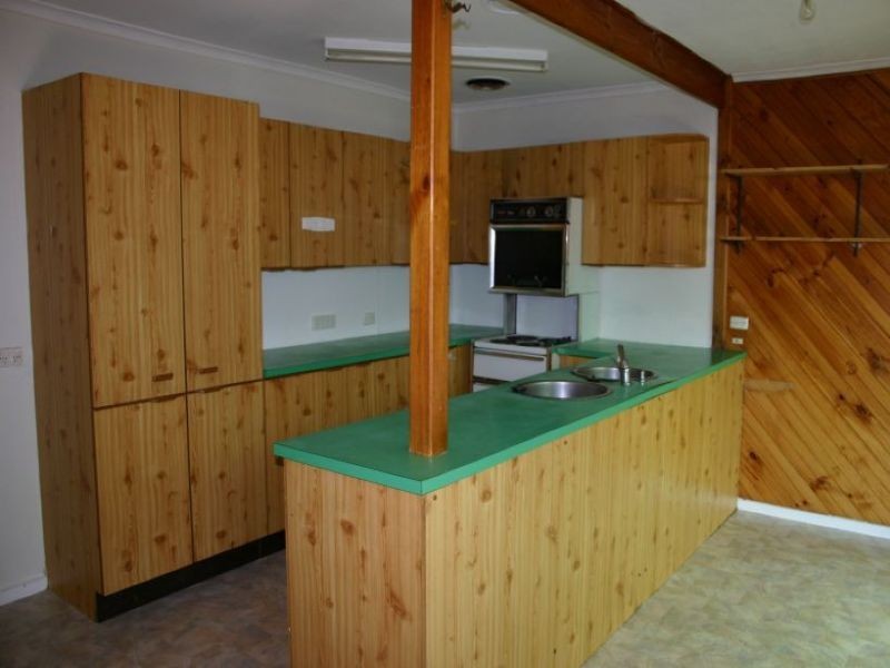 35 Hawthorn Crescent, Churchill VIC 3842