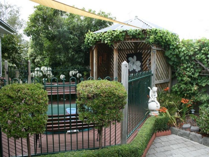 4 Bond Court, Churchill VIC 3842