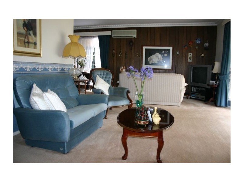 4 Bond Court, Churchill VIC 3842