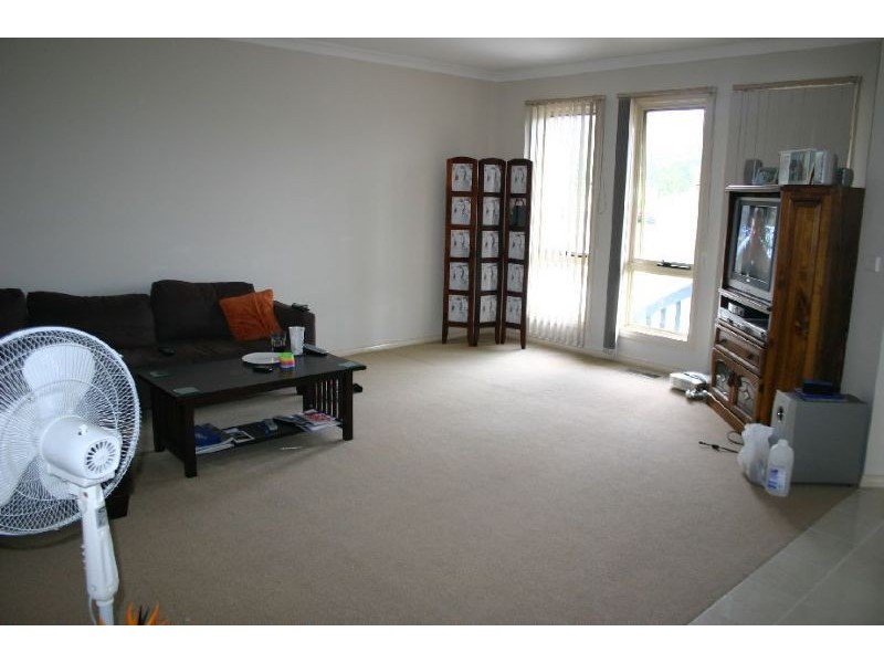 19 Mulcare Crescent, Churchill VIC 3842