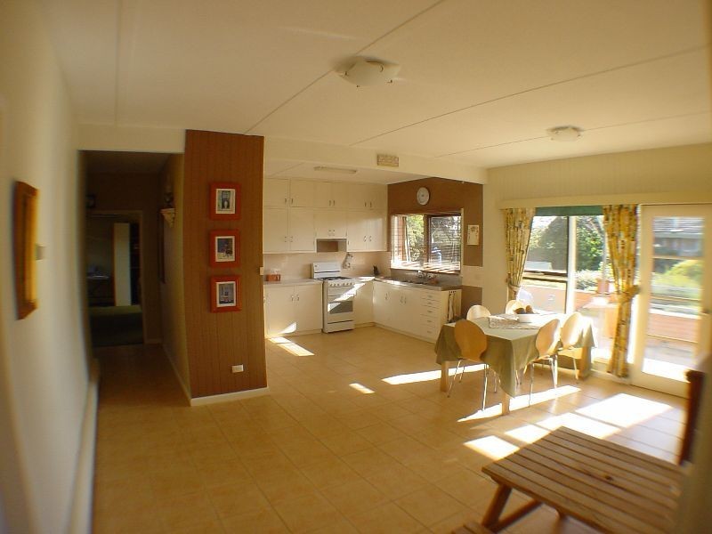 10 The Avenue, Morwell VIC 3840