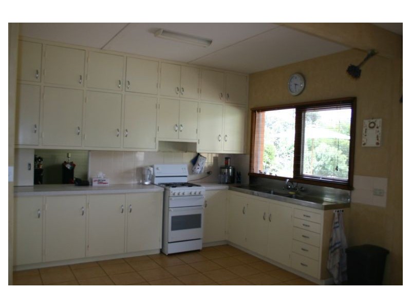 10 The Avenue, Morwell VIC 3840