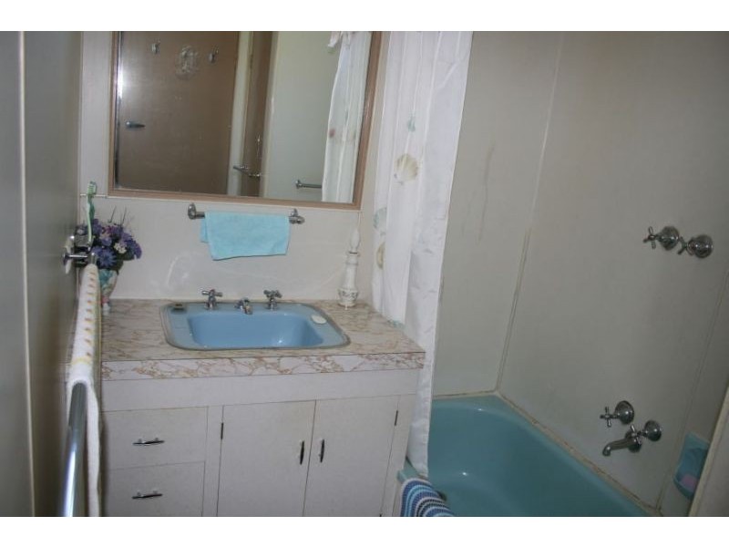 9 Sinclair Avenue, Morwell VIC 3840