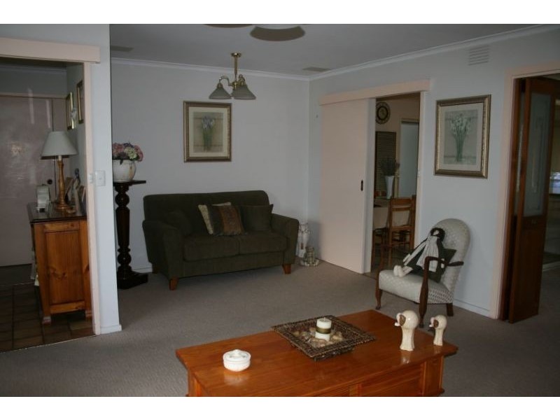 9 Waratah Drive, Morwell VIC 3840