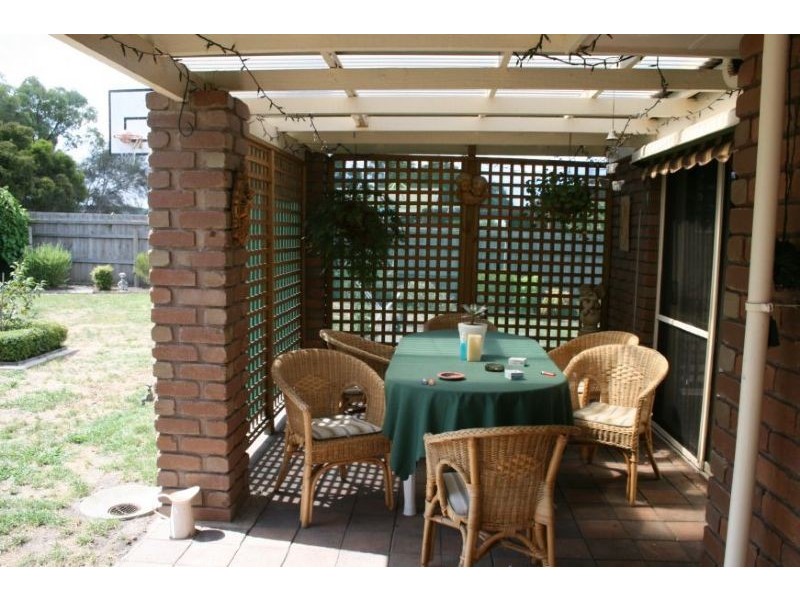 9 Waratah Drive, Morwell VIC 3840