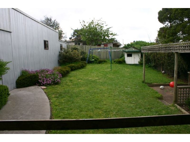 33 Alamein, Morwell VIC 3840