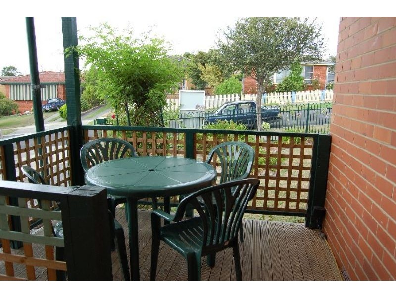 15 Heesom Crescent, Churchill VIC 3842