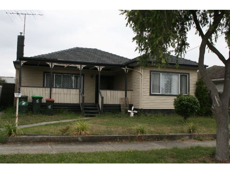 17 Madden Street, Morwell VIC 3840