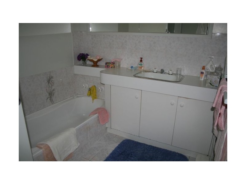 57 The Avenue, Morwell VIC 3840