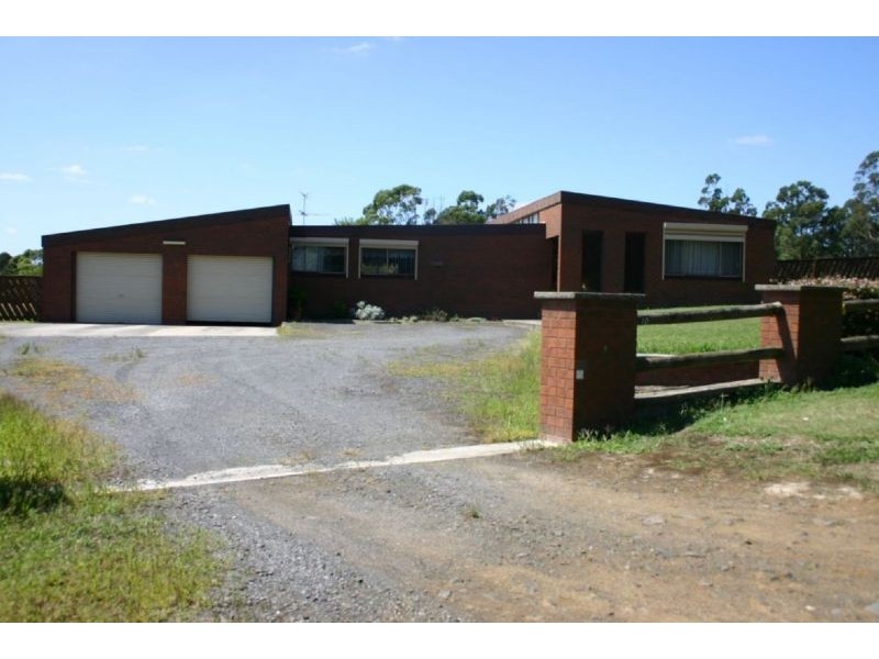 10 Maitland Road, Hazelwood North VIC 3840