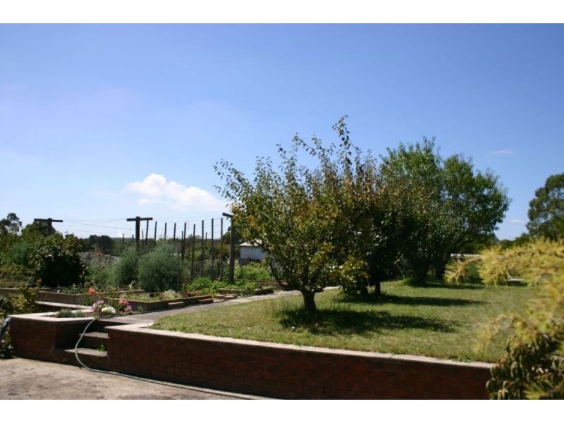 10 Maitland Road, Hazelwood North VIC 3840
