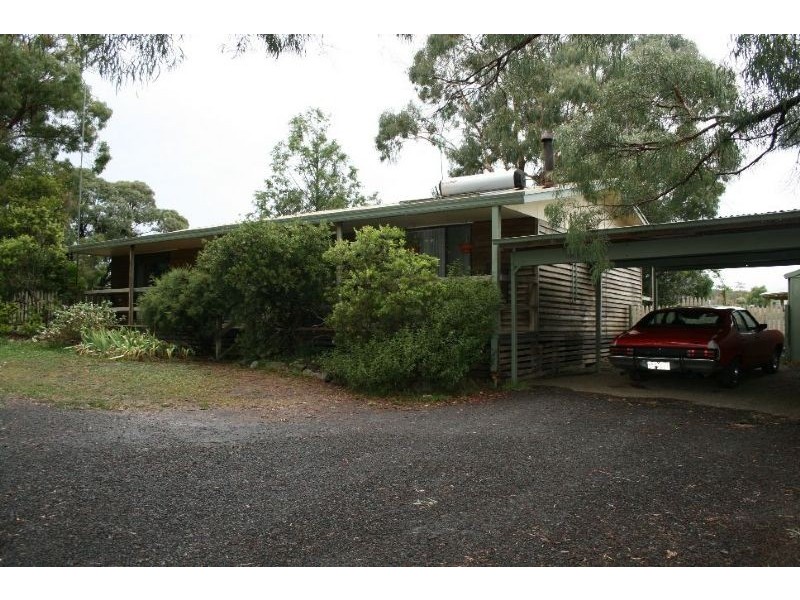 27 Withams Road, Yinnar VIC 3869