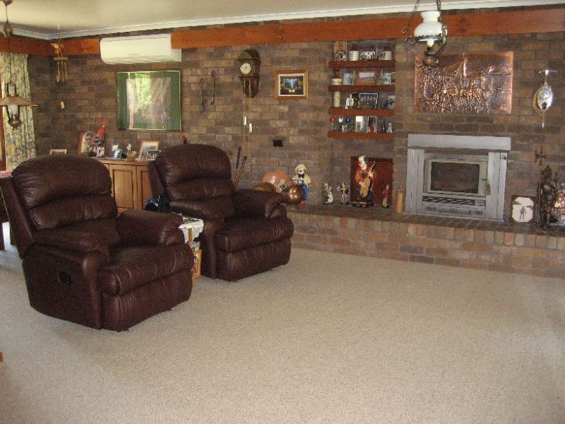15 Trovatello Place, Tyers VIC 3844