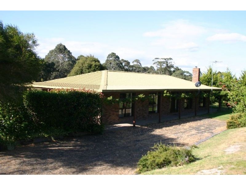 15 Trovatello Place, Tyers VIC 3844