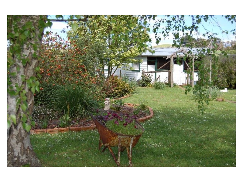 1545 McDonalds Track, Narracan VIC 3824