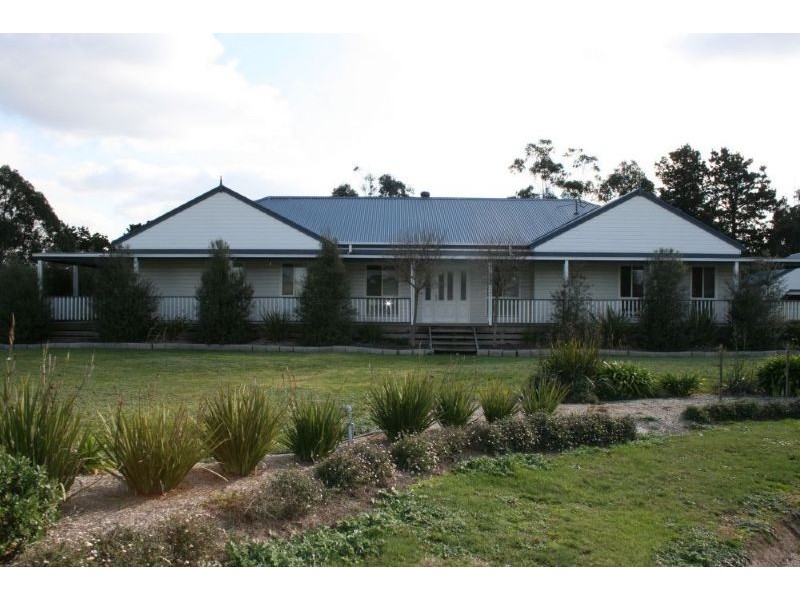 21 (Lot 8) Palm Grove, Morwell VIC 3840