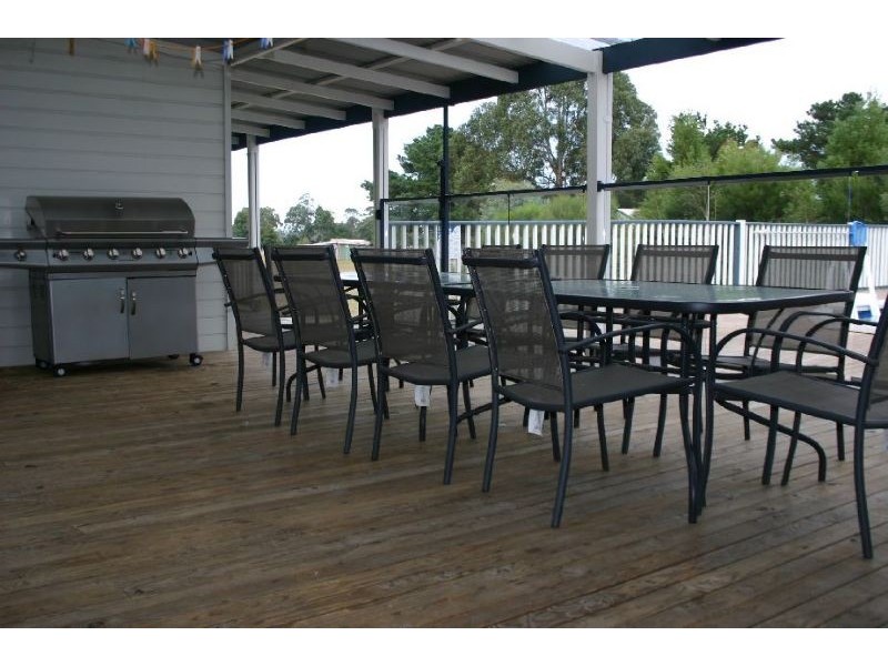 21 (Lot 8) Palm Grove, Morwell VIC 3840