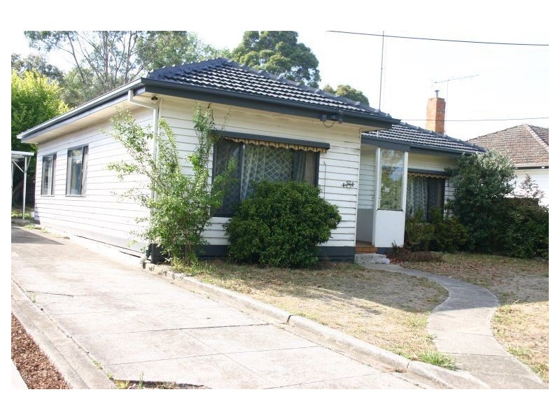 8 Catherine Street, Morwell VIC 3840