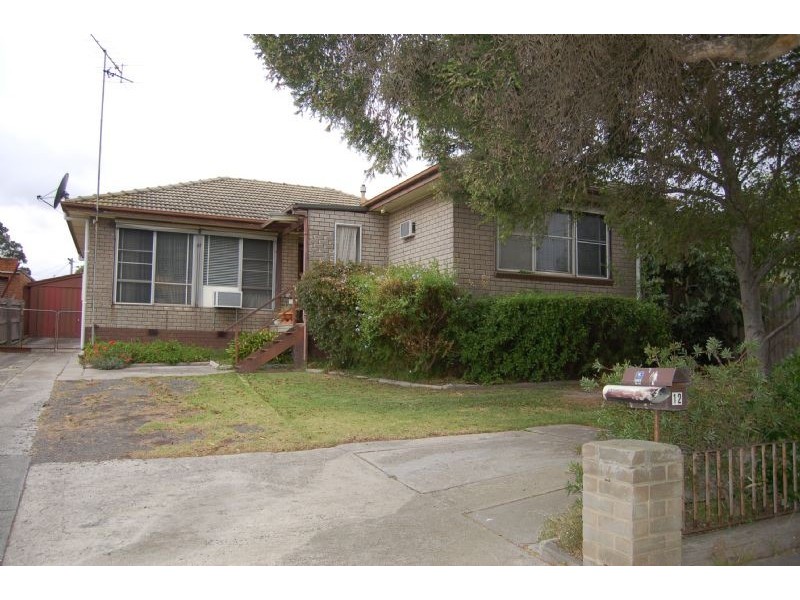 12 Lyndon Crescent, Traralgon VIC 3844