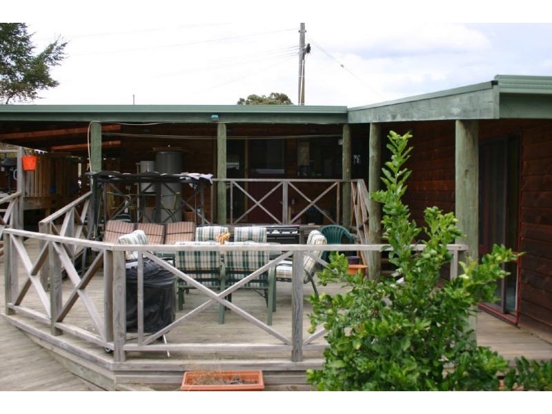 15 Albert Street, Yinnar VIC 3869