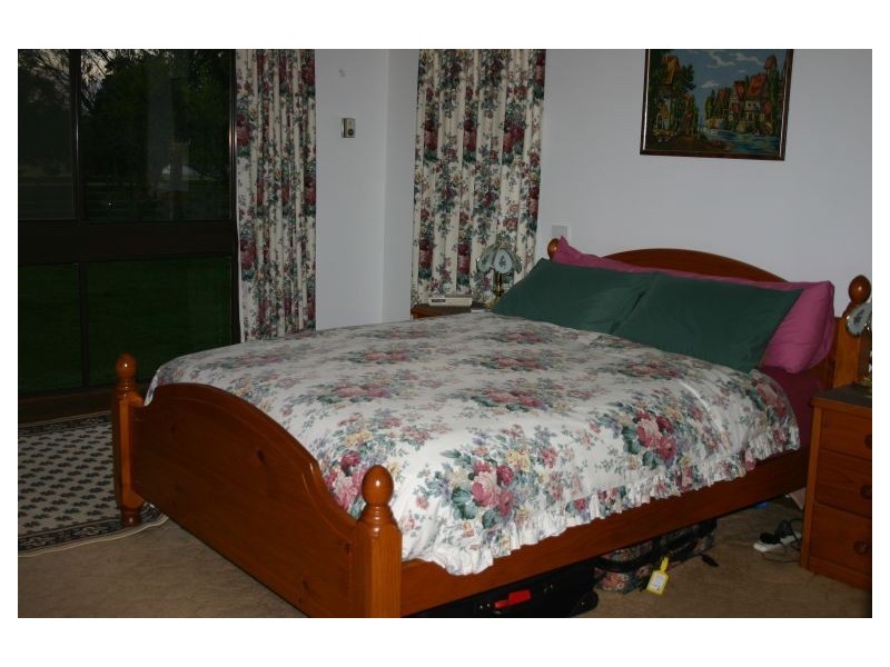 10 Fenton Way, Hazelwood North VIC 3840